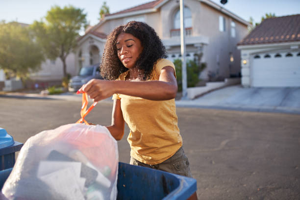 Best Construction Debris Removal  in Mitchell, IL